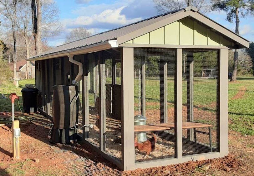 Carolina Coop with circulating poultry water system
