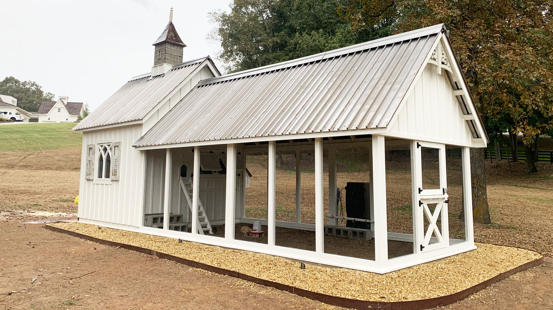 Carolina Coops 10’x30′ Custom Craftsman Coop in Georgia with standing seam metal roof