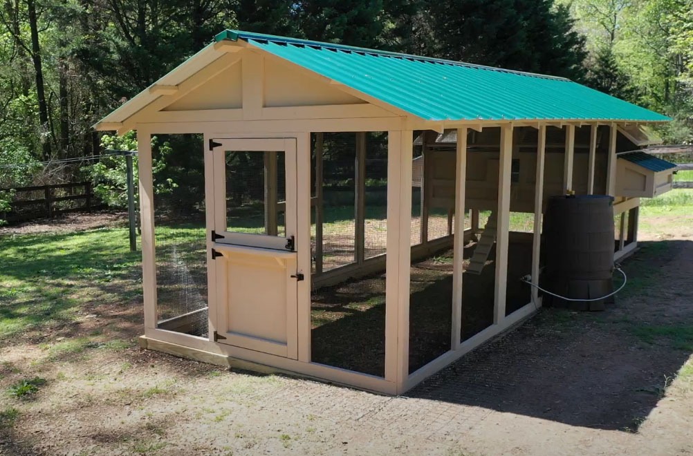 8’x24′ American Coop with Dutch door and heater poultry water system in Siler City, NC