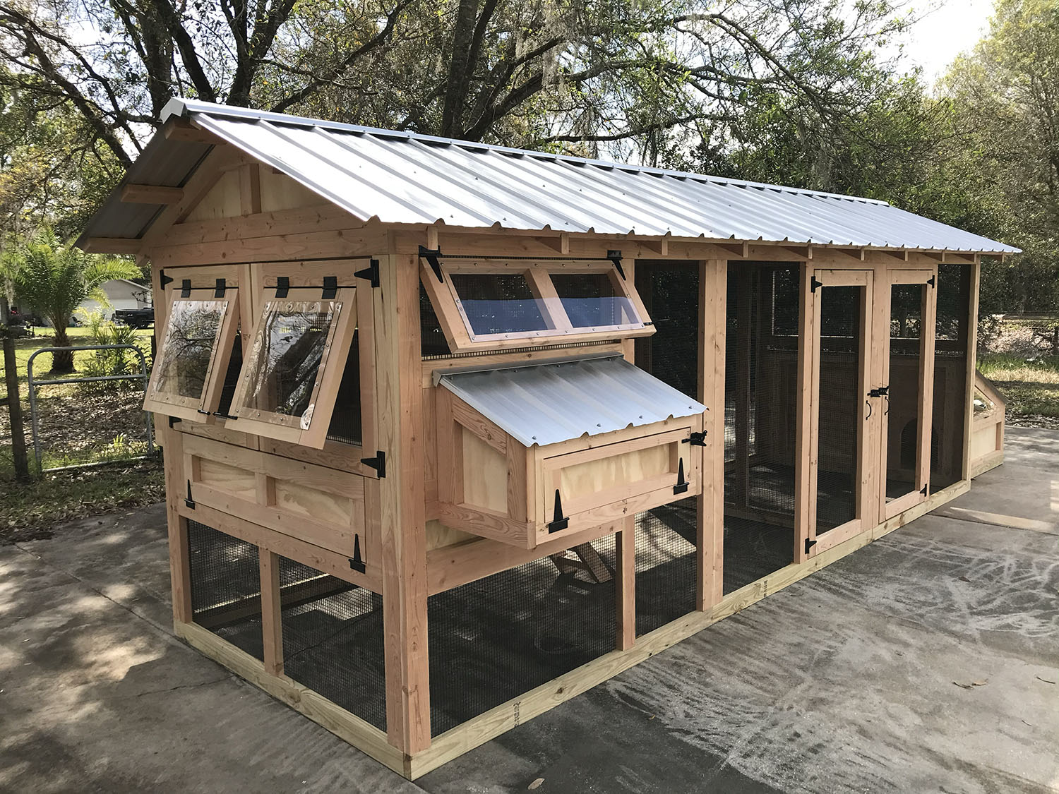 6×18 American Coop with  separate Duck House in Florida